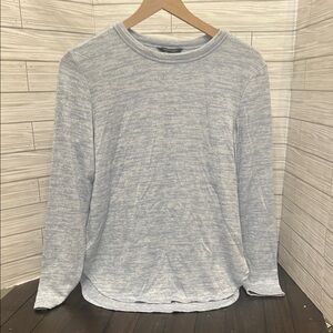 Banana Republic Gray Long Sleeve Tee